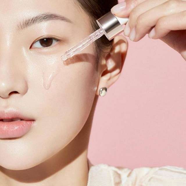 Skincare và dinh dưỡng bên trong cần song hành để tạo nên làn da khỏe đẹp